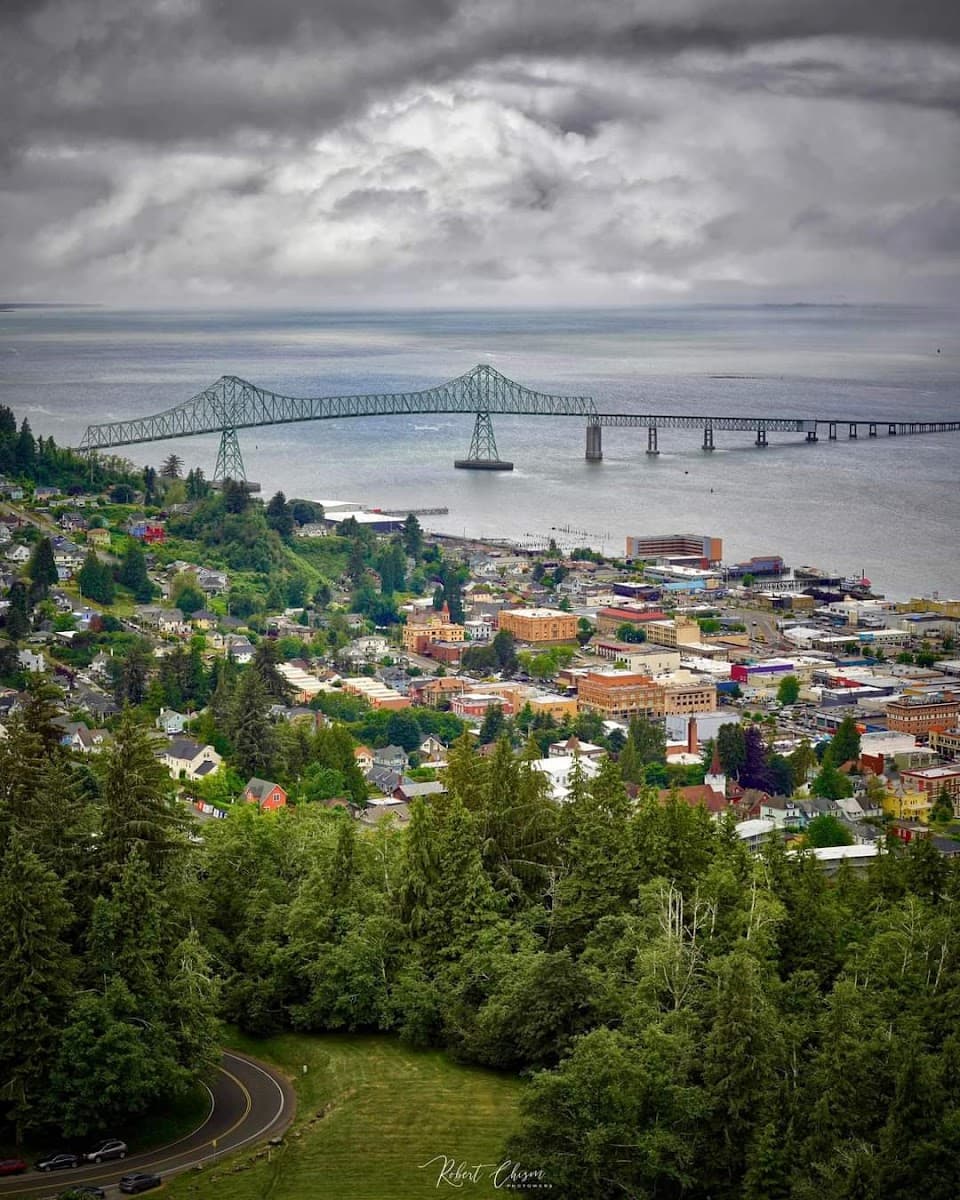 Astoria, 4