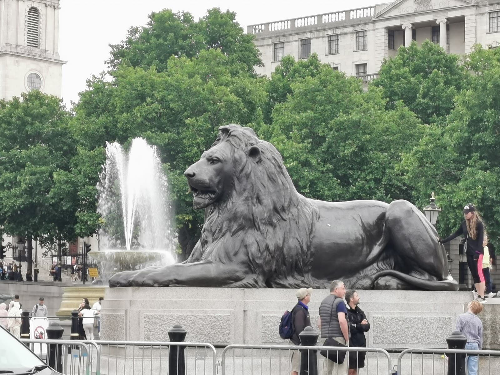 London, 3