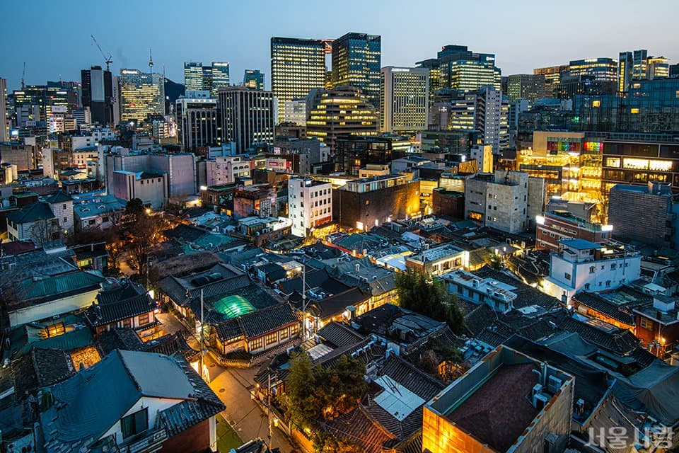 Seoul, 4
