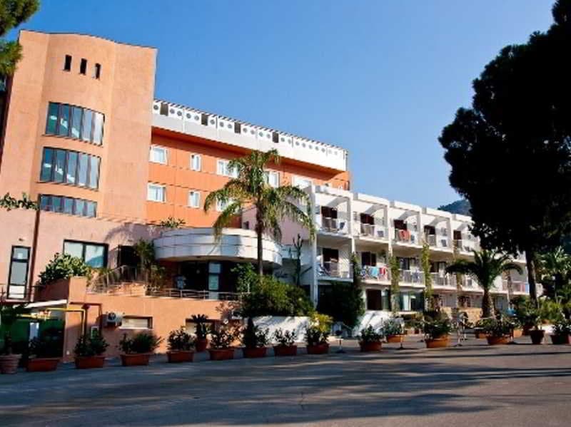 Hotel Kalura
