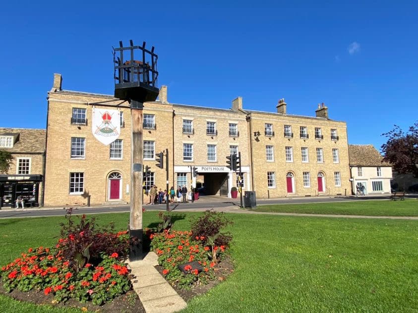 Poets House Hotel and Restaurant