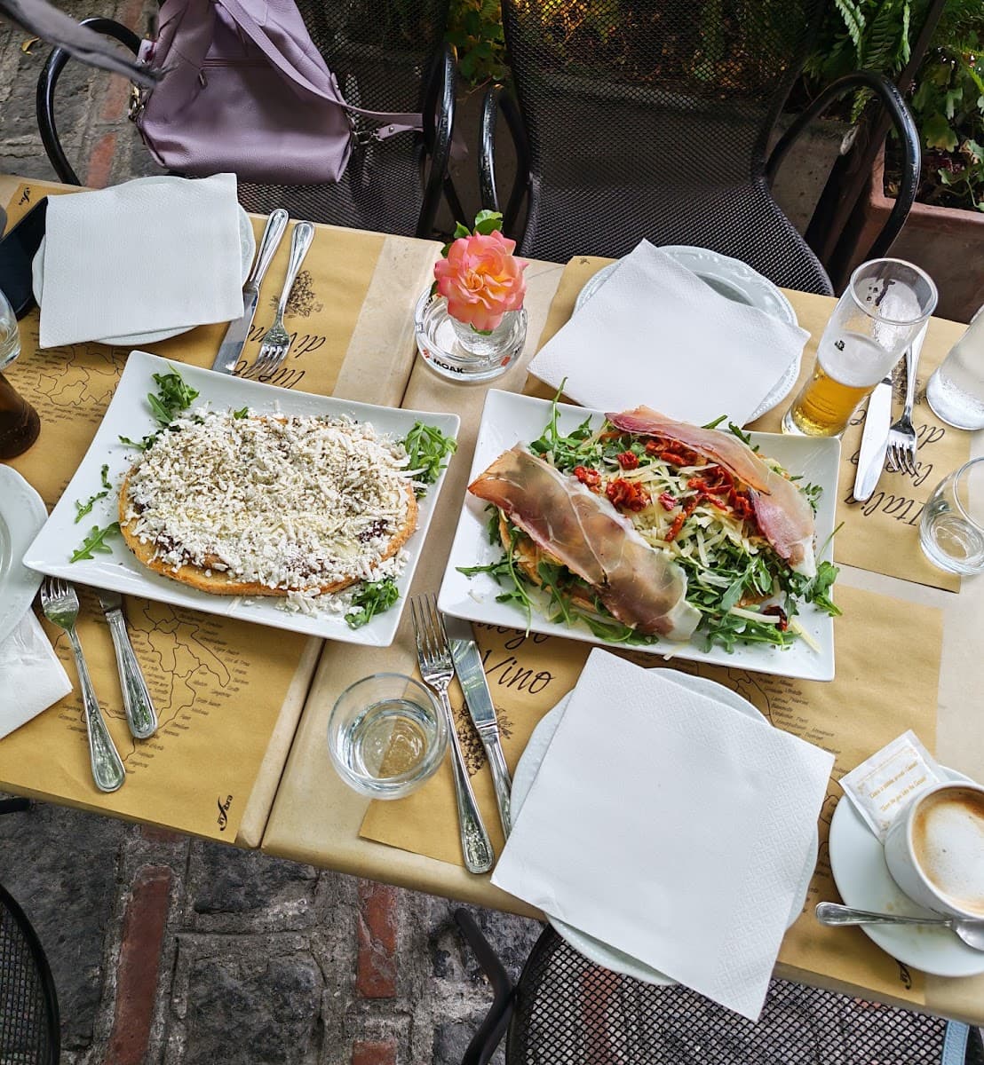 Bar Vitelli, a closer look