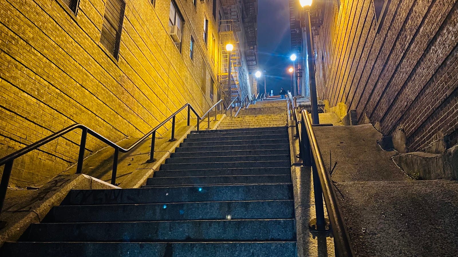 The Joker Stairs, aus der Nähe