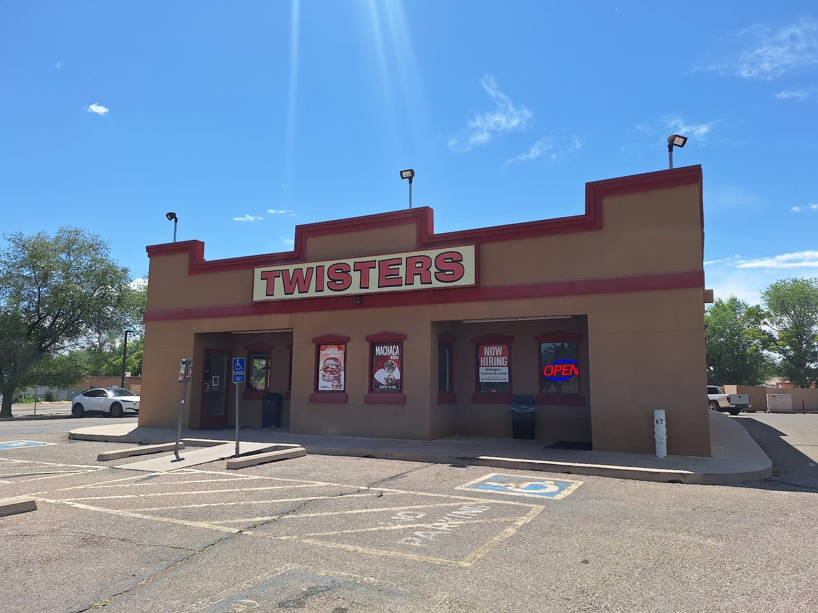 Los Pollos Hermanos (Twisters), de cerca