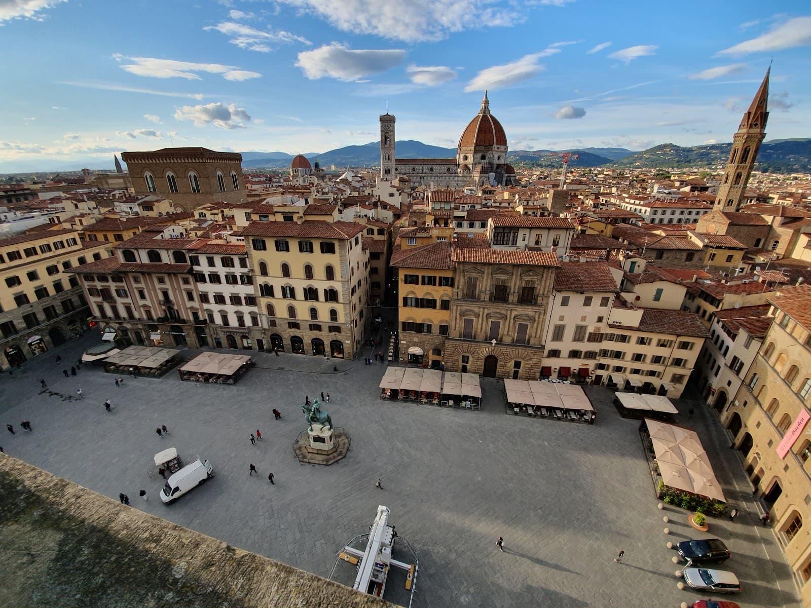 Piazza della Signoria, a closer look