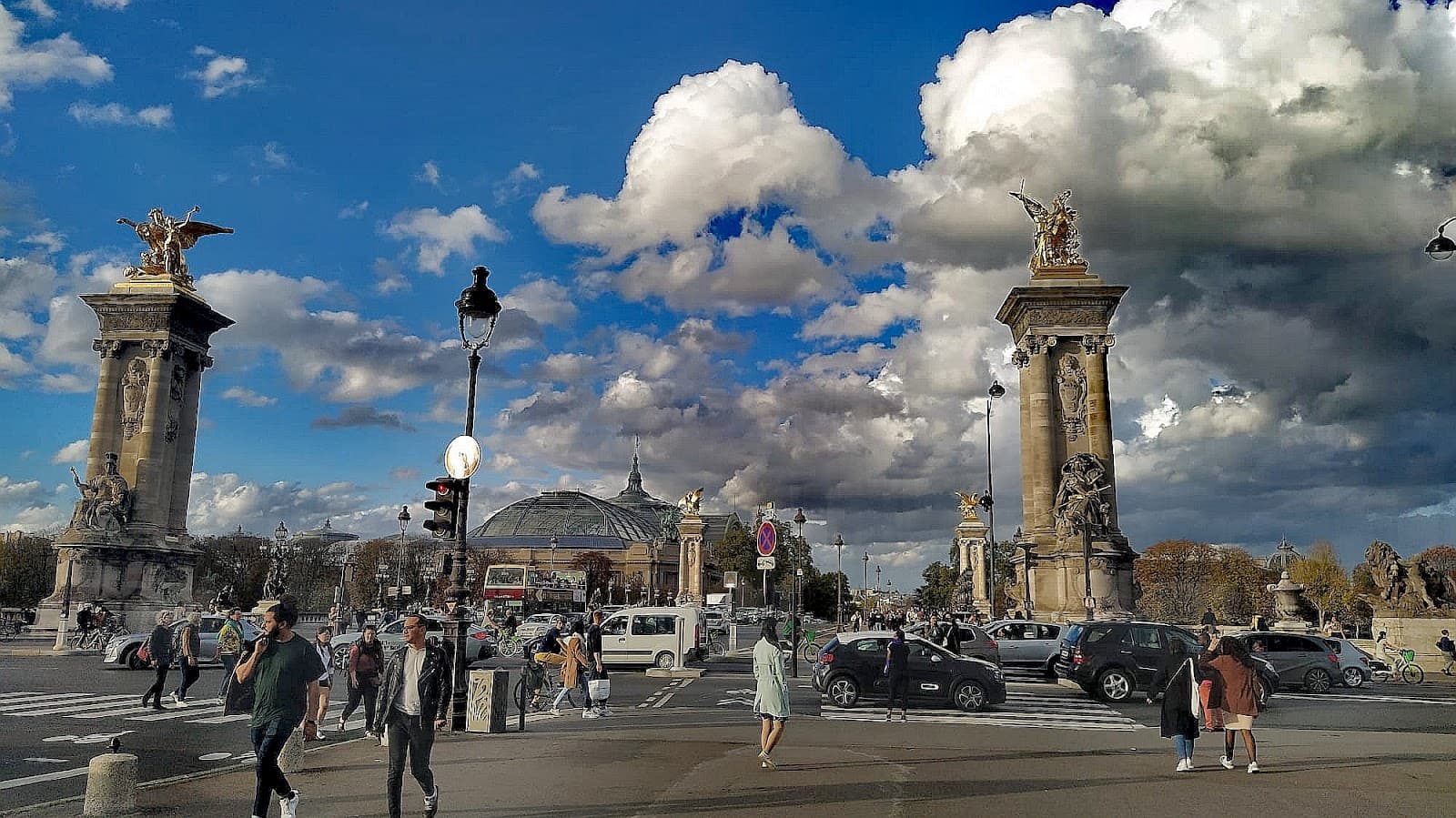 Pont Alexandre III, a closer look