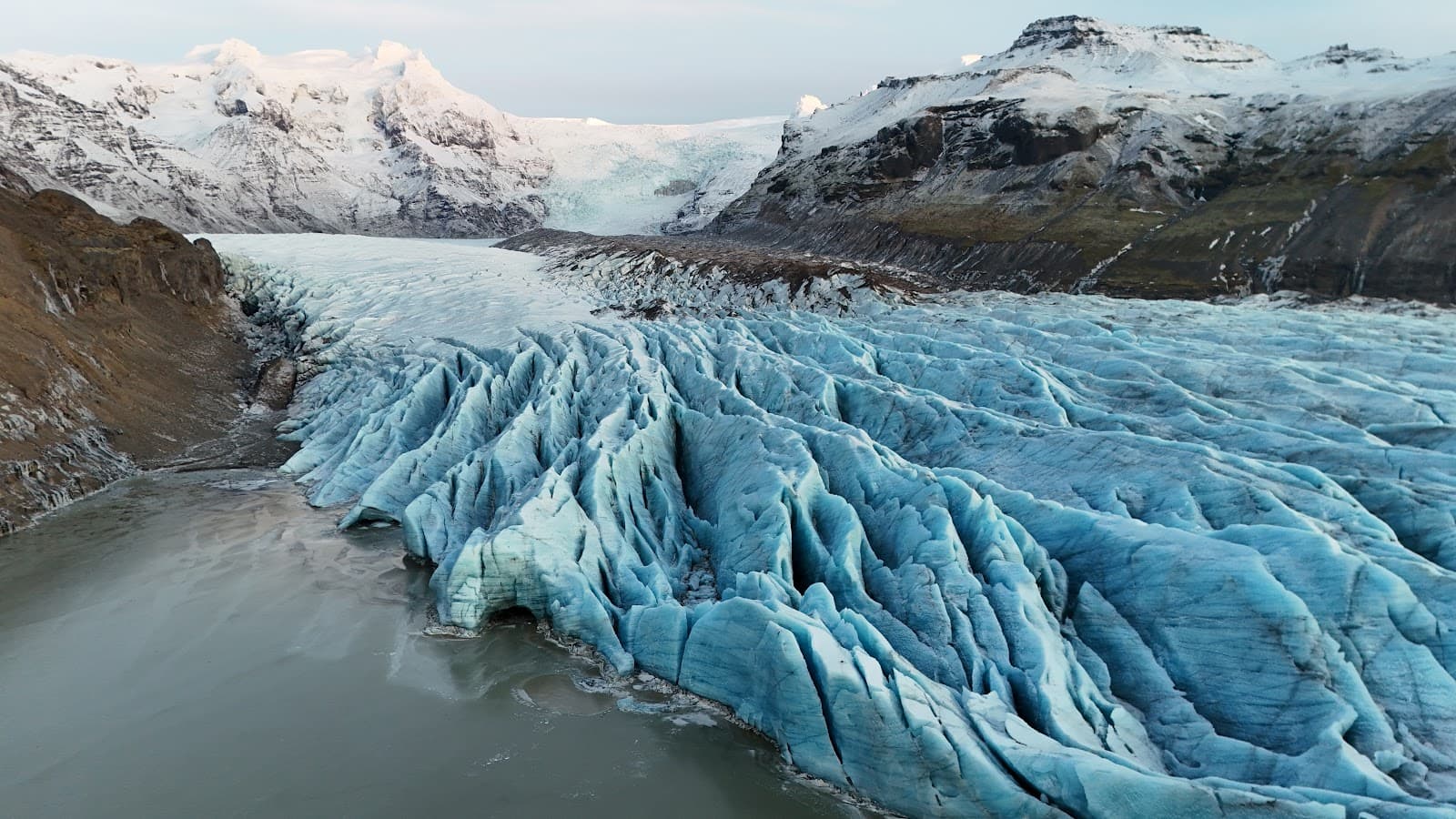 Svínafellsjökull Glacier, de plus près